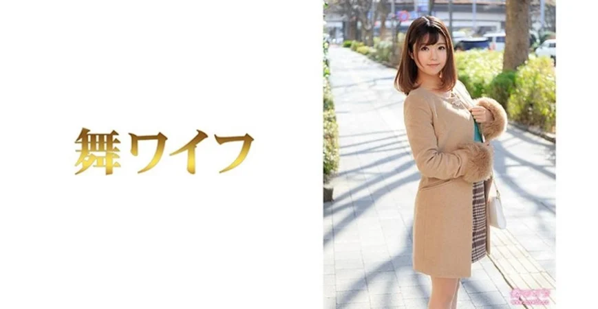 颜值爆表~【偷走一头猪】洗澡直播 女神首上道具，只被三个男人开发过的嫩穴，敞开了看